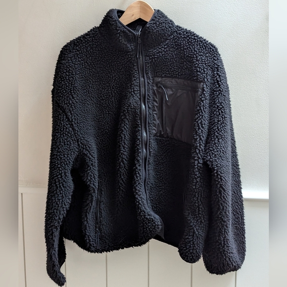 H&My Black Sherpa Teddy Jacket - Picture 2 of 4